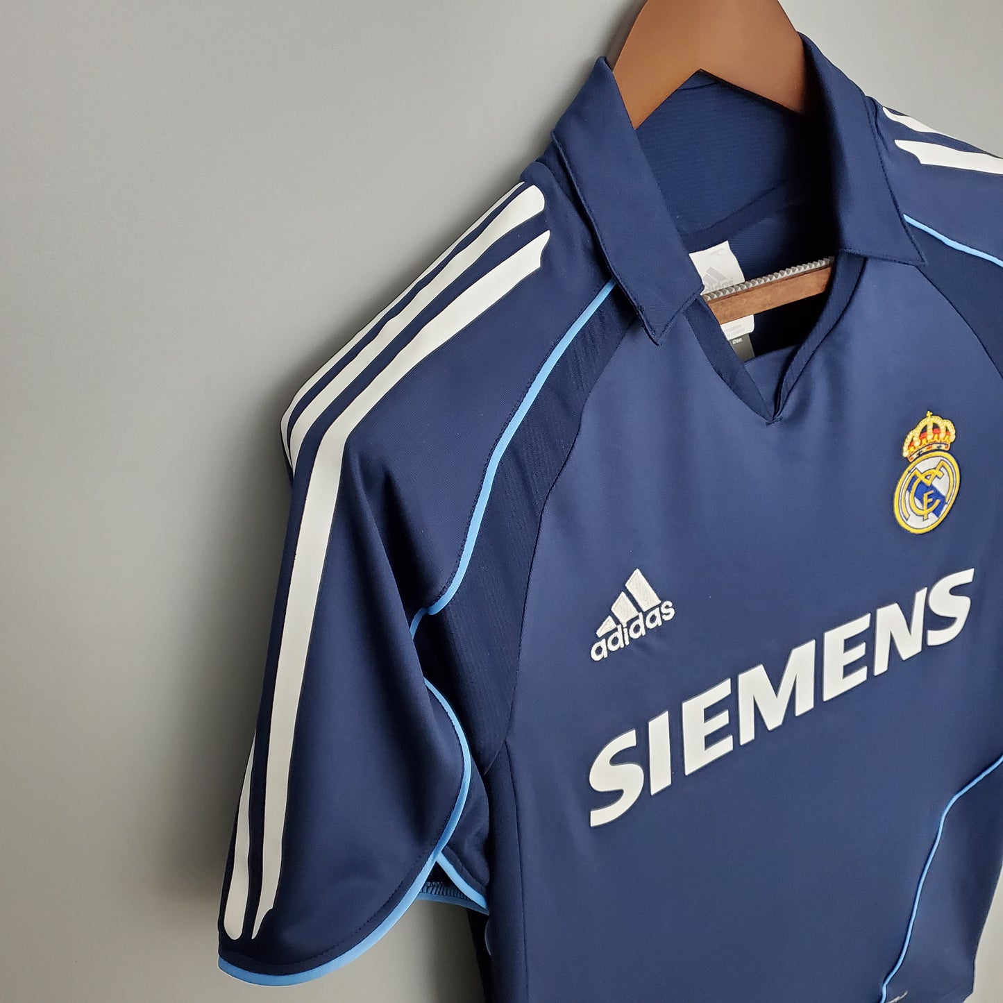 Real Madrid 2005/06 Away Jersey