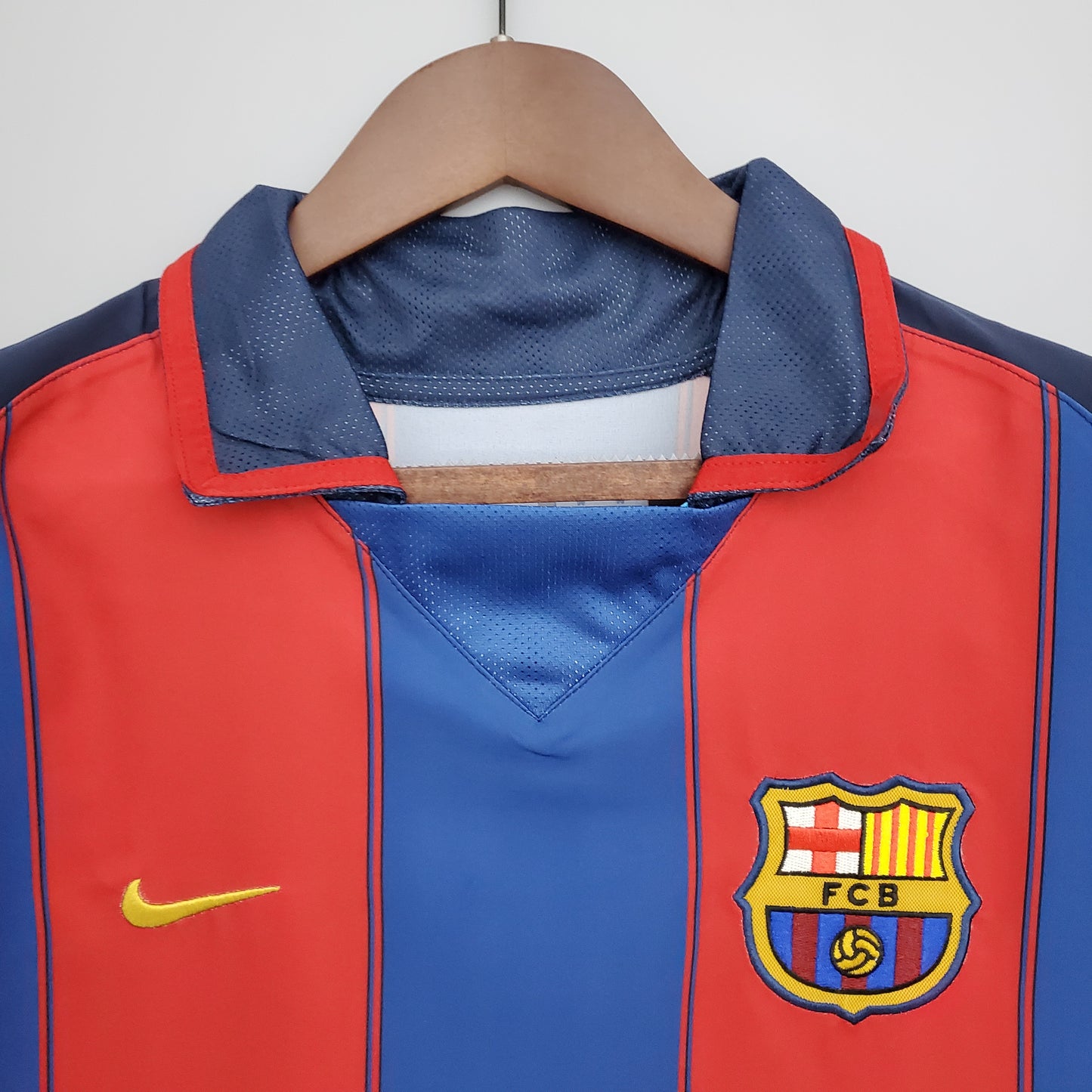 Barcelona 2003/04 Home Jersey
