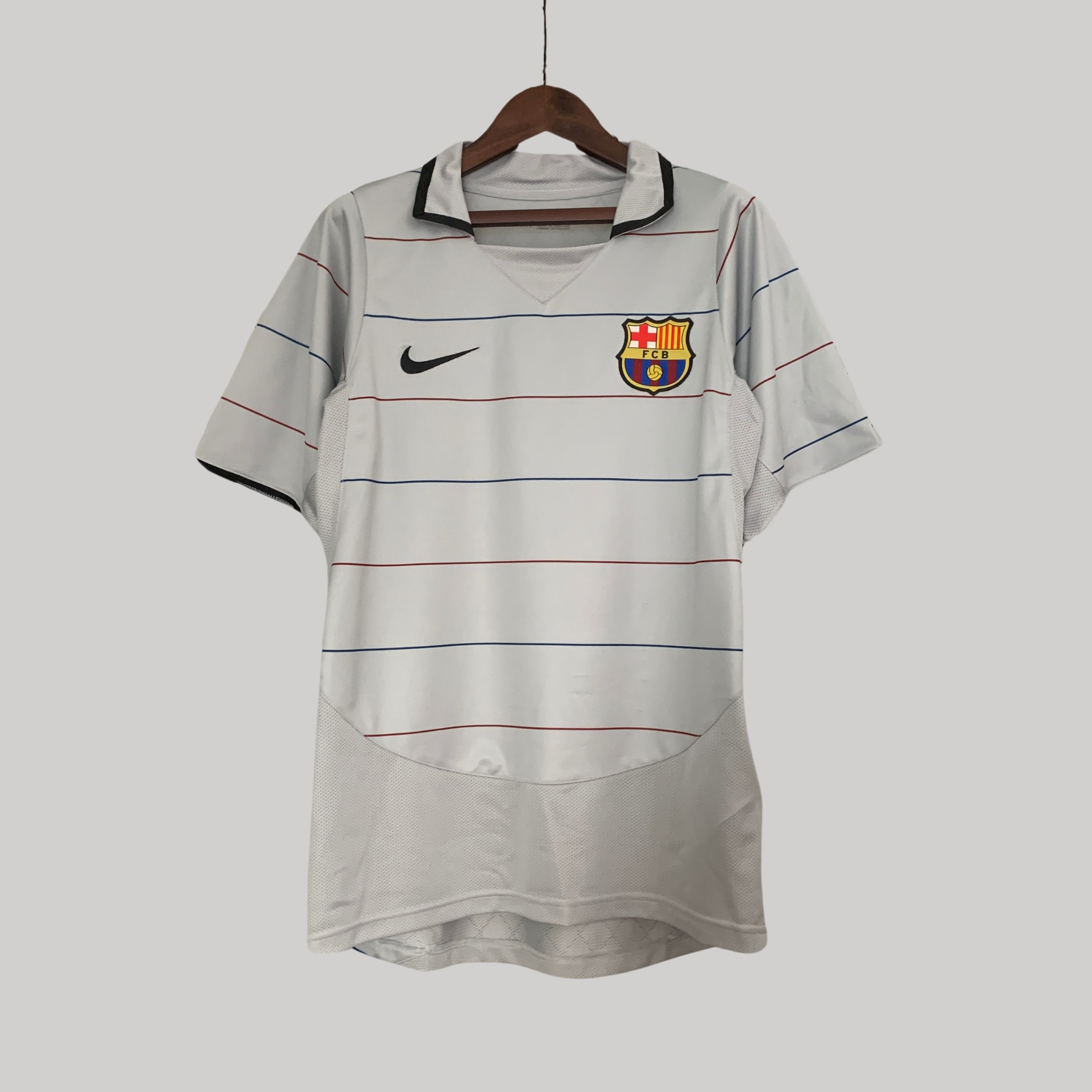 Barcelona 2003/04 Away Jersey – Retros League