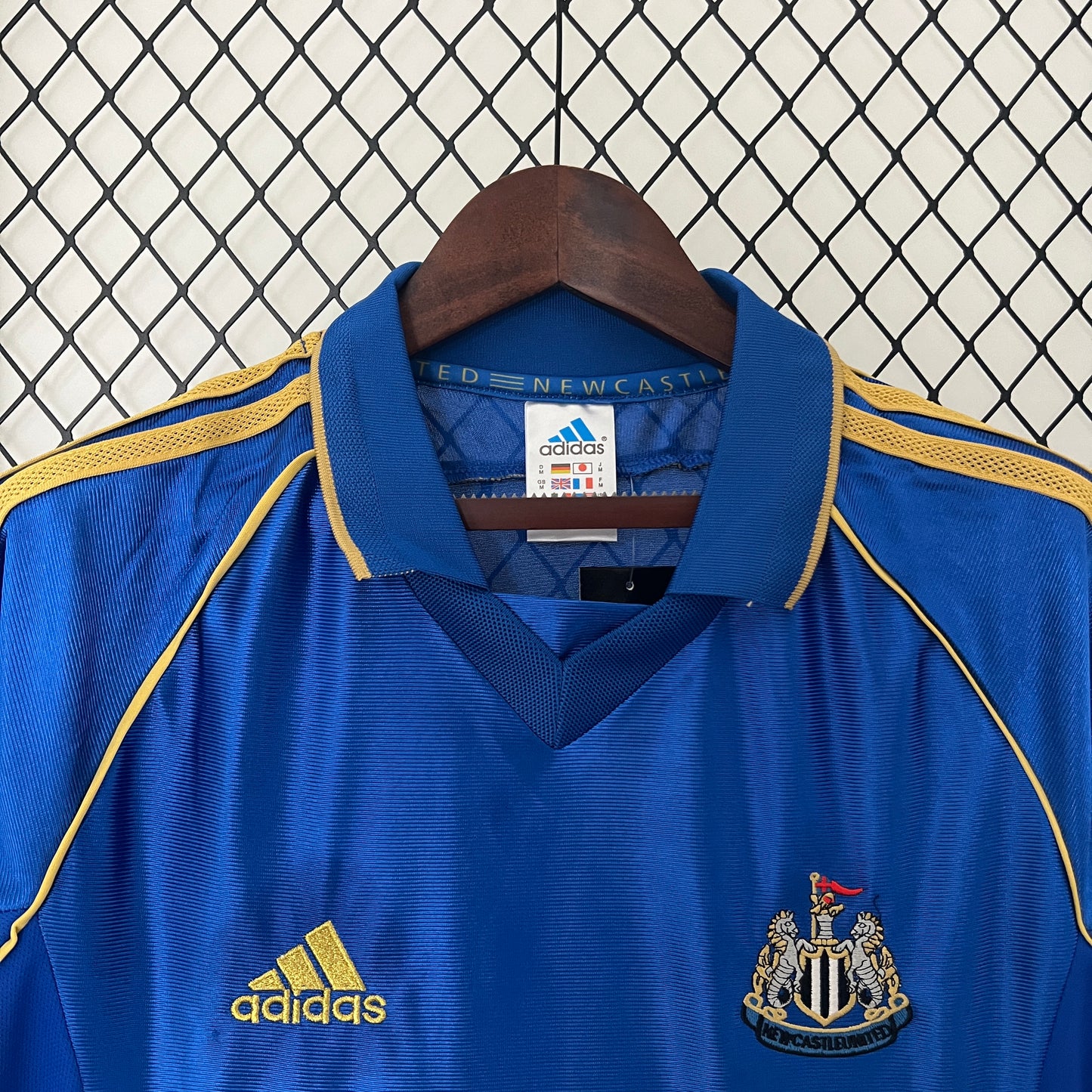Newcastle 1998/99 Away Jersey