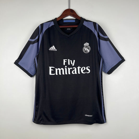 Real Madrid 2016/17 Third Away