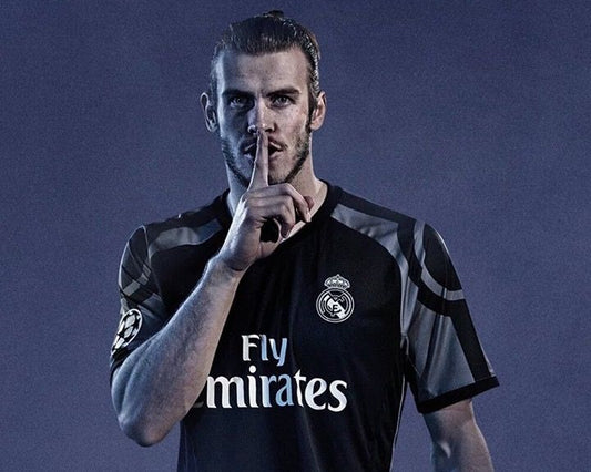 Real Madrid 2016/17 Third Away