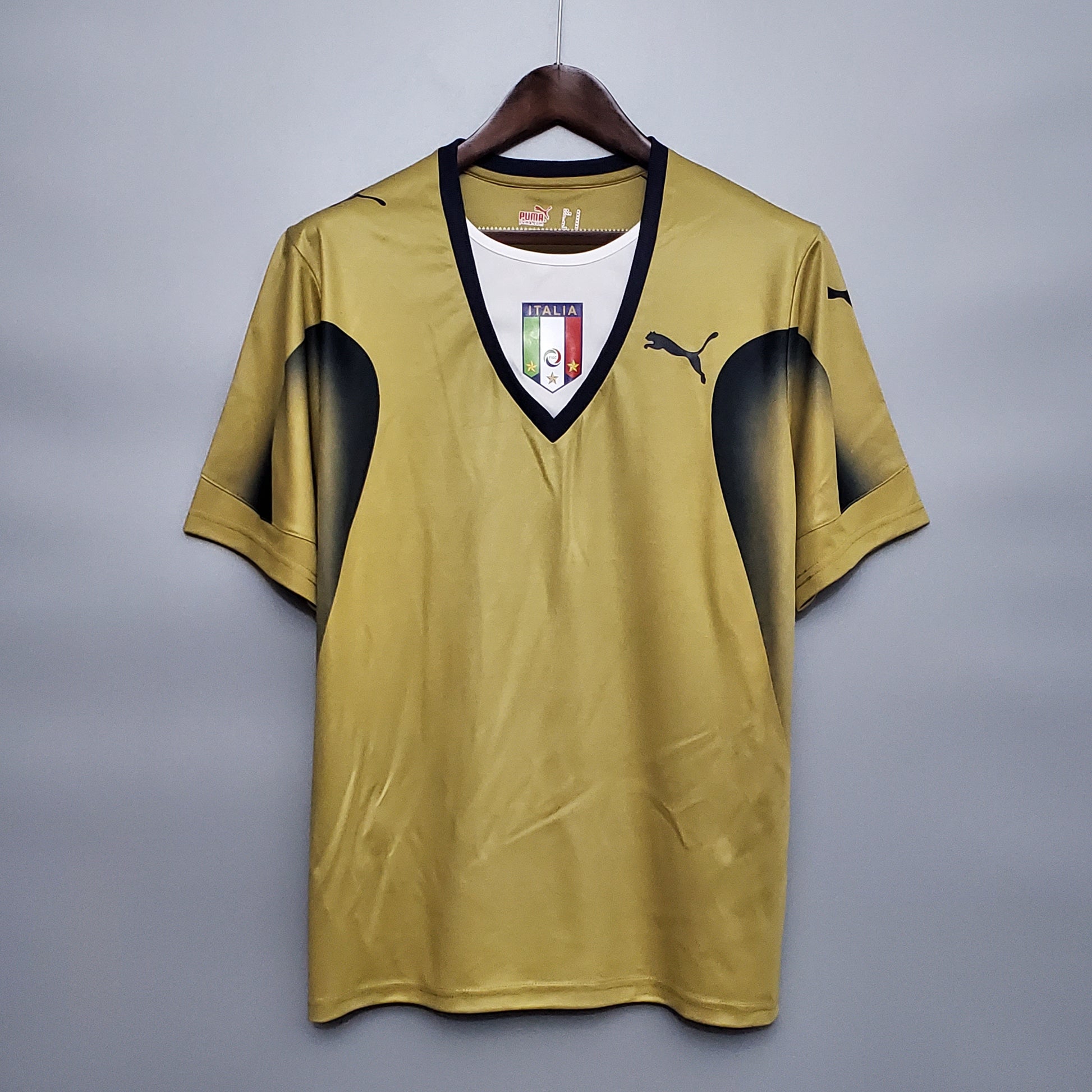 Italy 2006 Goalkeeper Buffon Golden Jersey - World Cup Winners