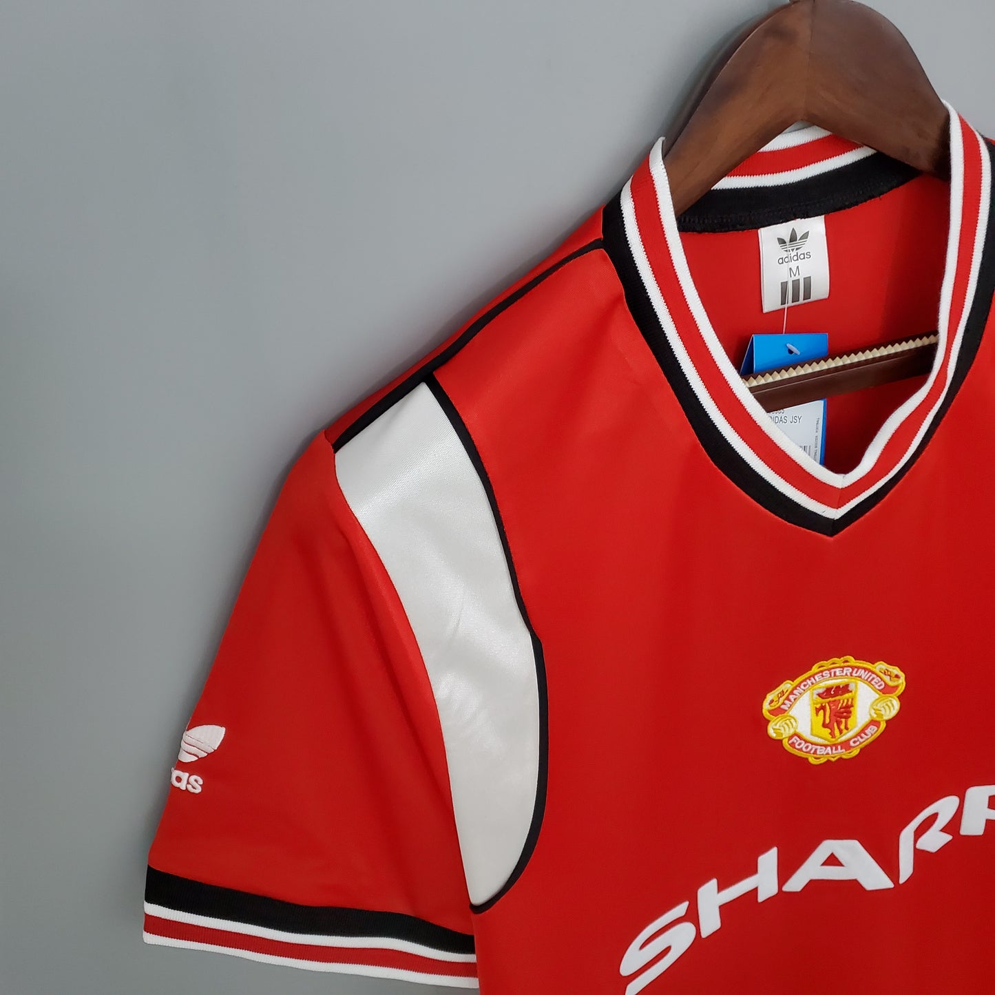 Manchester United 1984 - 1986 home shirt jersey Adidas Official Replica  size M