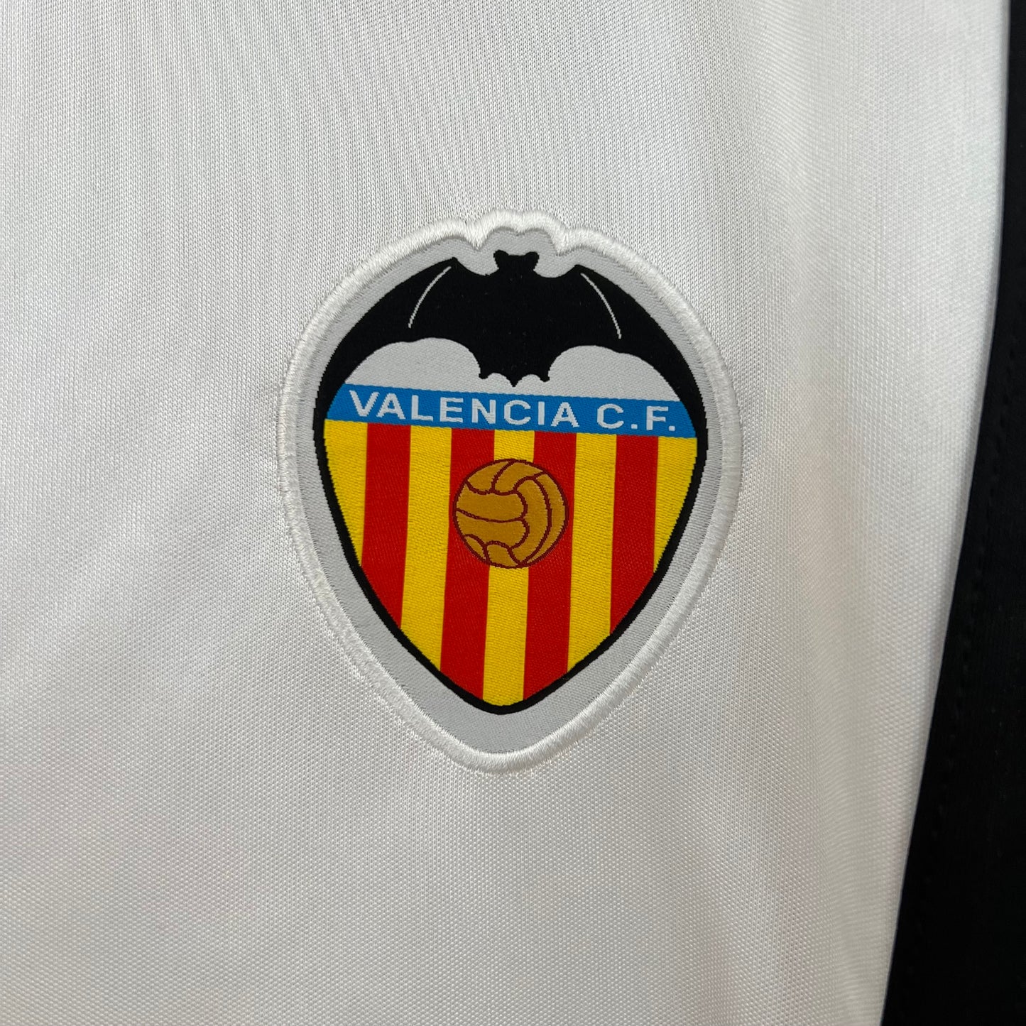 Valencia 2000/01 Home Jersey