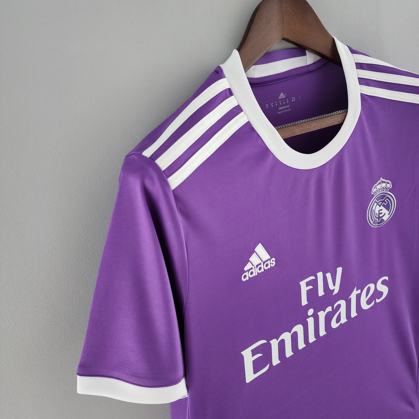Real Madrid 2017/18 Away Jersey