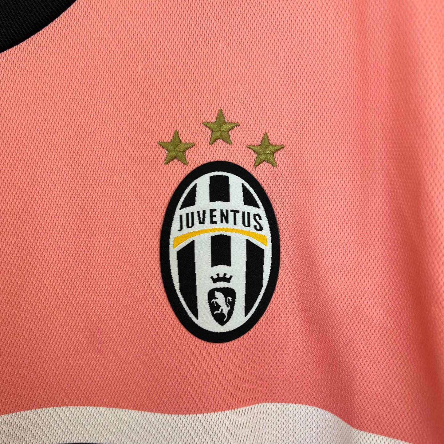 Juventus 2015/16 Away Jersey