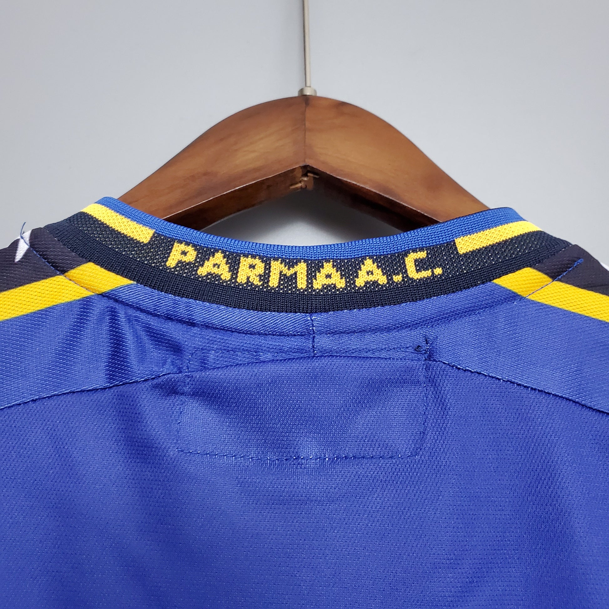 Parma 2001/02 Retro Home Jersey Men Adult –